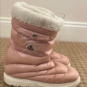Moncler kids (big girl) gaia boots size 5
